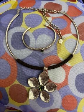 Robert Lee Morris RLM SoHo Vintage Hammered Flower Necklace Cuff Bracelet Green